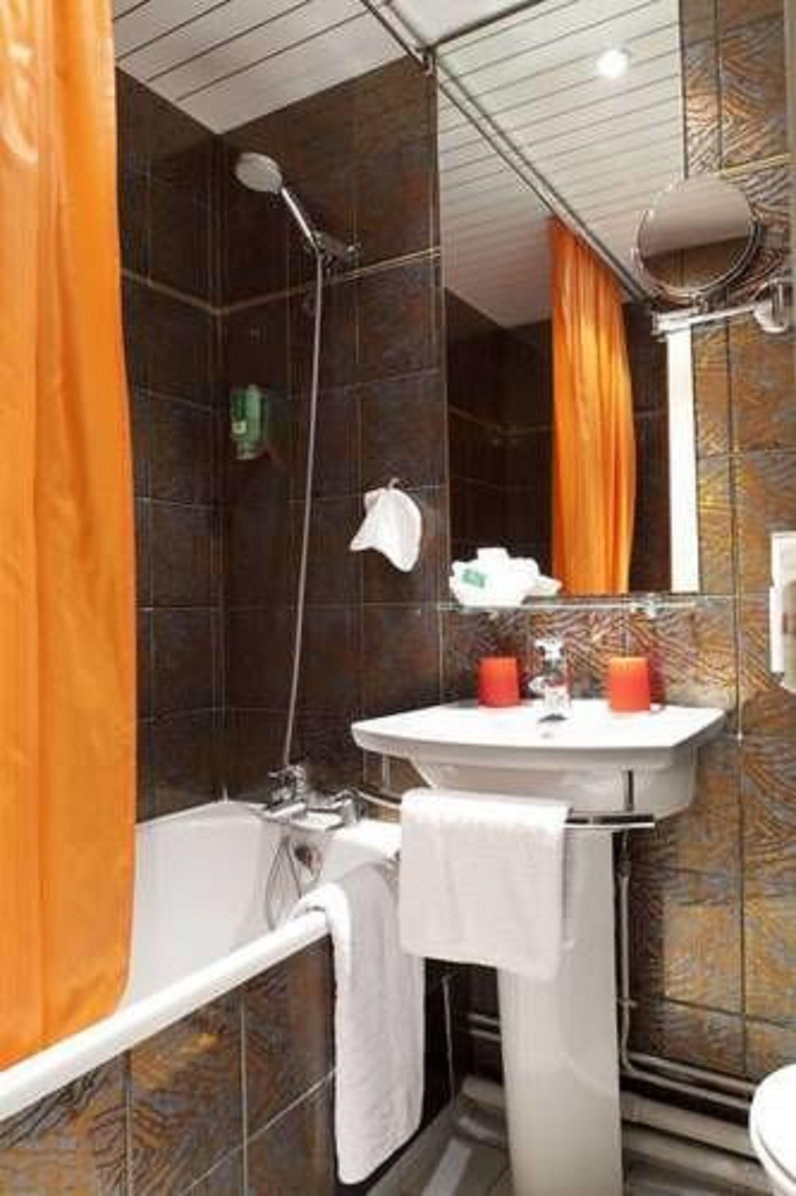 Hotel Aurore Gare De Lyon 3*