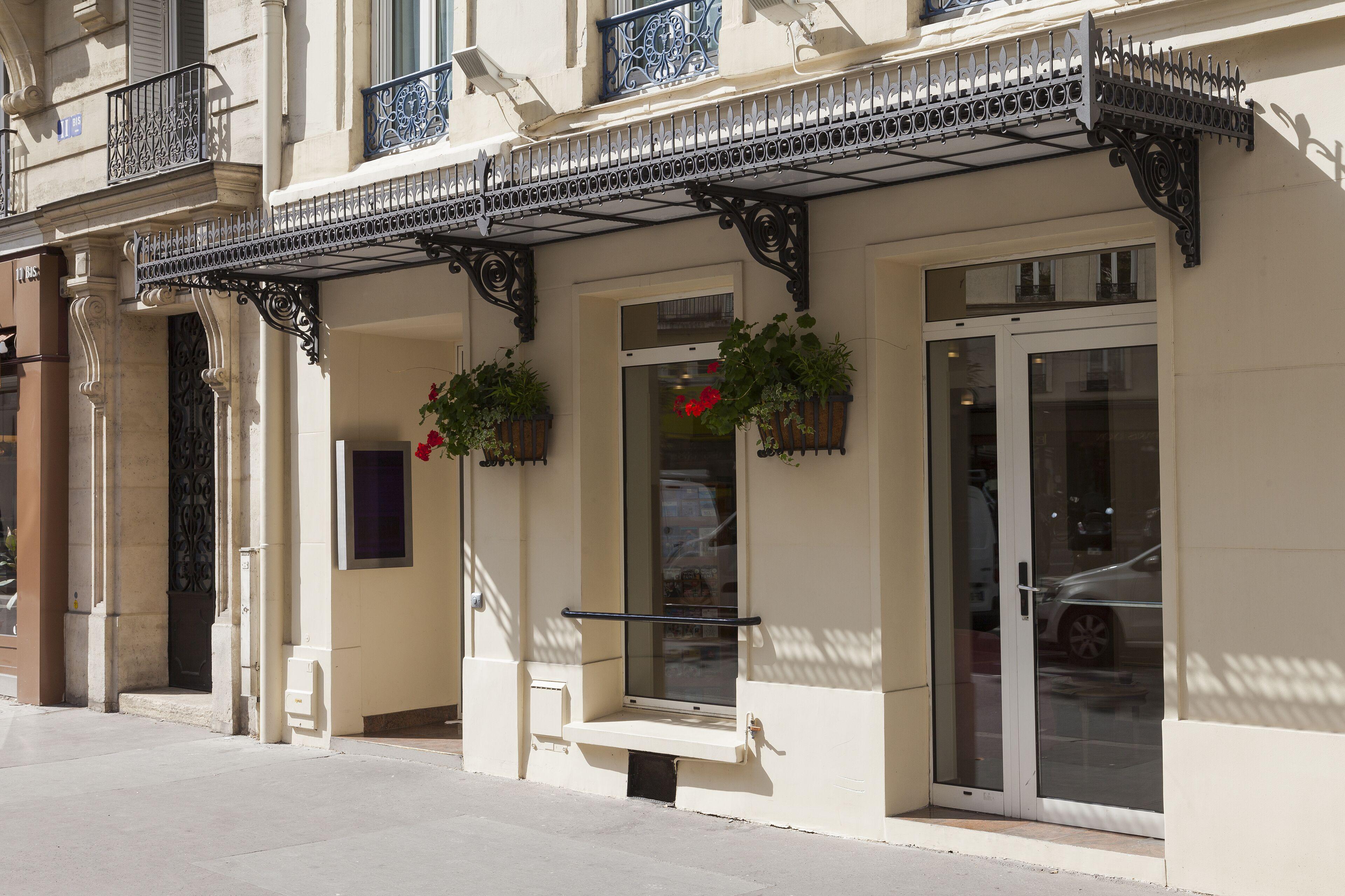 Hotel Aurore Gare De Lyon 3*